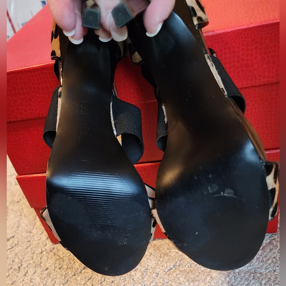HOT!  Calvin Klein 6.5" Sexxy heels!!  Peep toes & open sides. - Picture 9 of 12